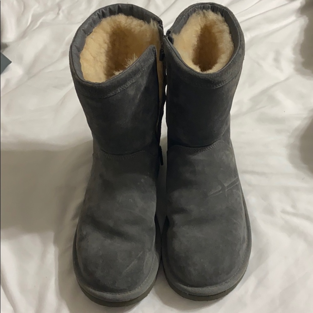 Grey uggs